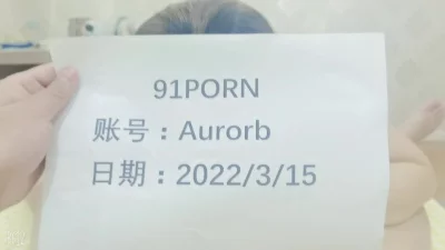 老婆给我舔鸡鸡，真舒坦